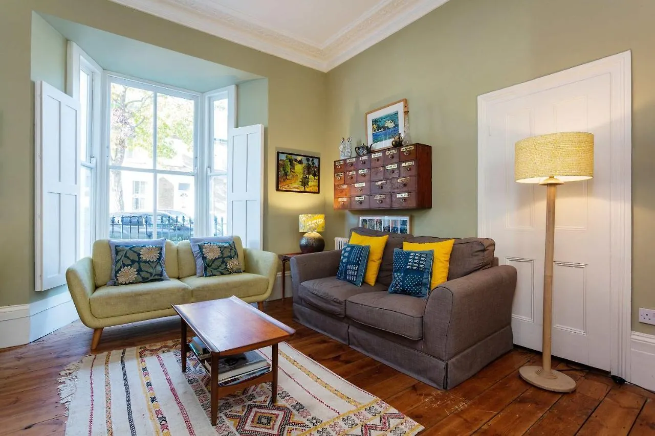 Ferienhaus Villa Veeve - East London Elegance